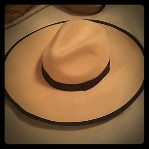 A classic, suede, tan and black hat